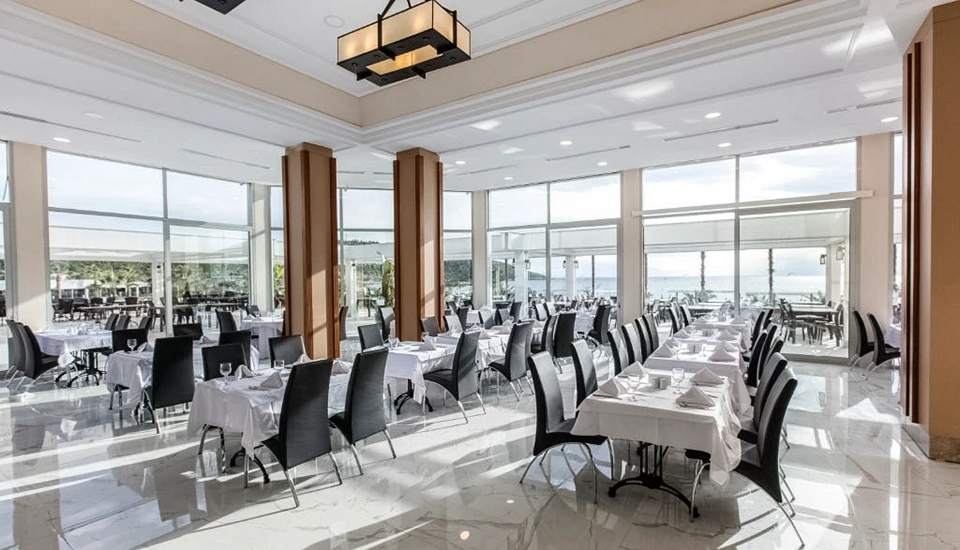 هتل پالم وینگز افسوس کوش آداسی